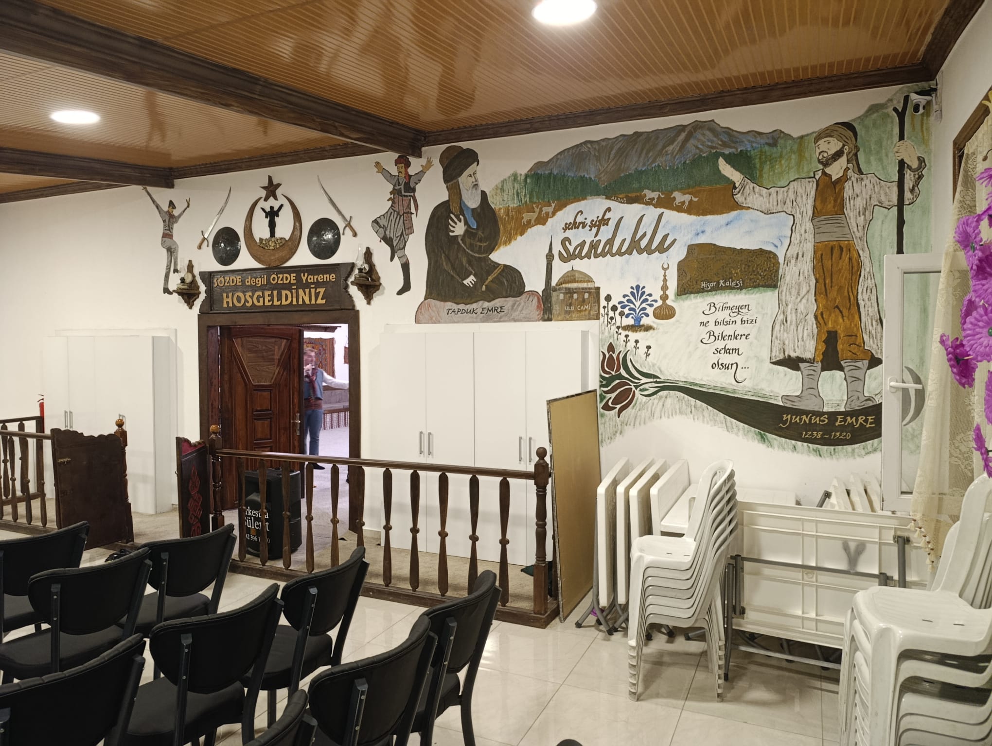 Yunus Emre ve Tapduk Emre